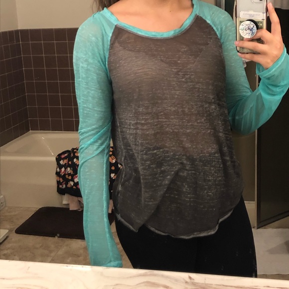 Long sleeve top - Picture 2 of 2